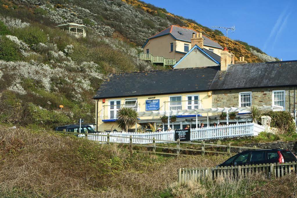 Ship Inn Aberporth Buitenkant foto