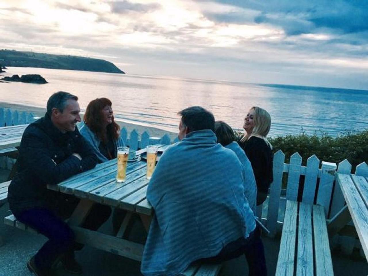 Ship Inn Aberporth Buitenkant foto